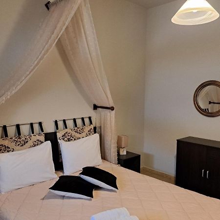 Guesthouse Aelia Káto Loutrákion Kültér fotó